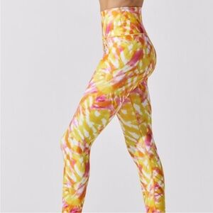 NWT Carbon38 HighRise Tie Dye 7/8 Leggings Pink and Yellow Women’s Size Medium